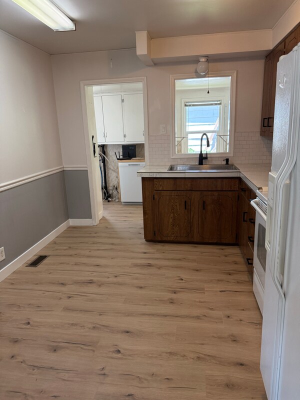 Photo - 25 Maple Ln S