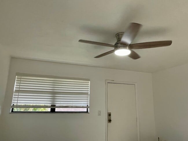 Photo - 6030 SW 32nd St Unit 3