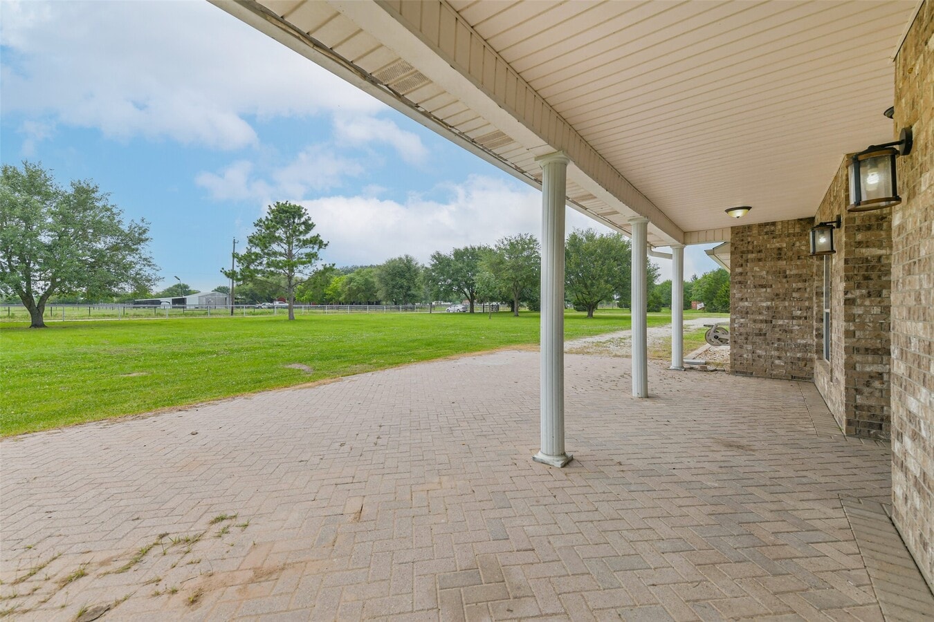 Photo - 15320 Mound Rd