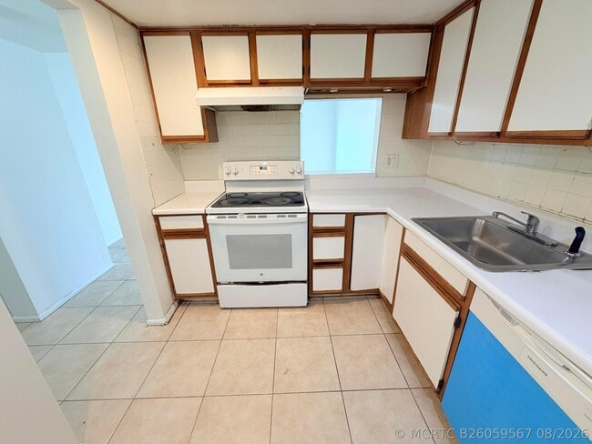 Photo - 4304 NW 9th Ave Unit 3-3B
