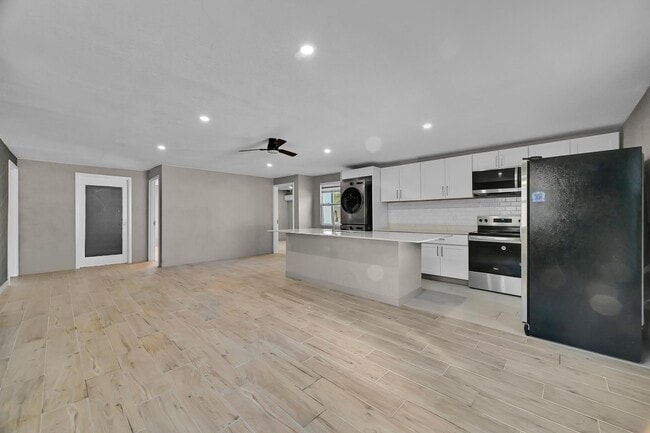 Photo - 6375 86th Ln