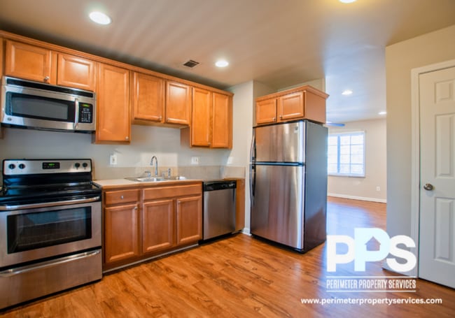 Building Photo - 2145 Bolton Rd NW Rental
