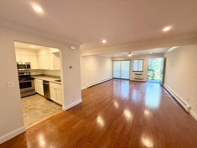 Building Photo - 1465 E Putnam Ave Unit 309