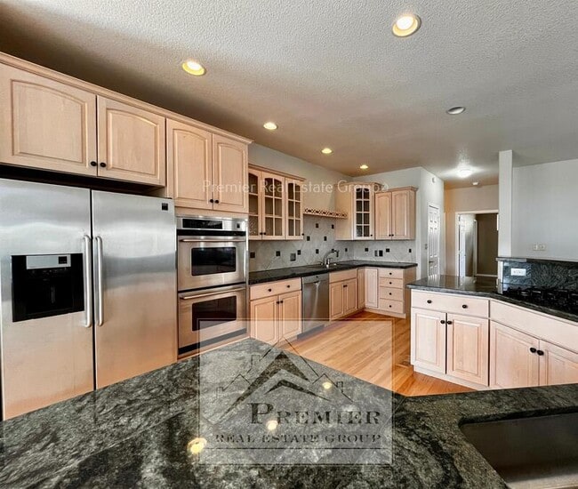 Photo - 240 Haversham Dr