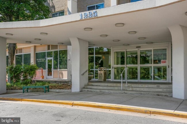 Photo - 1225 Martha Custis Dr Unit 709