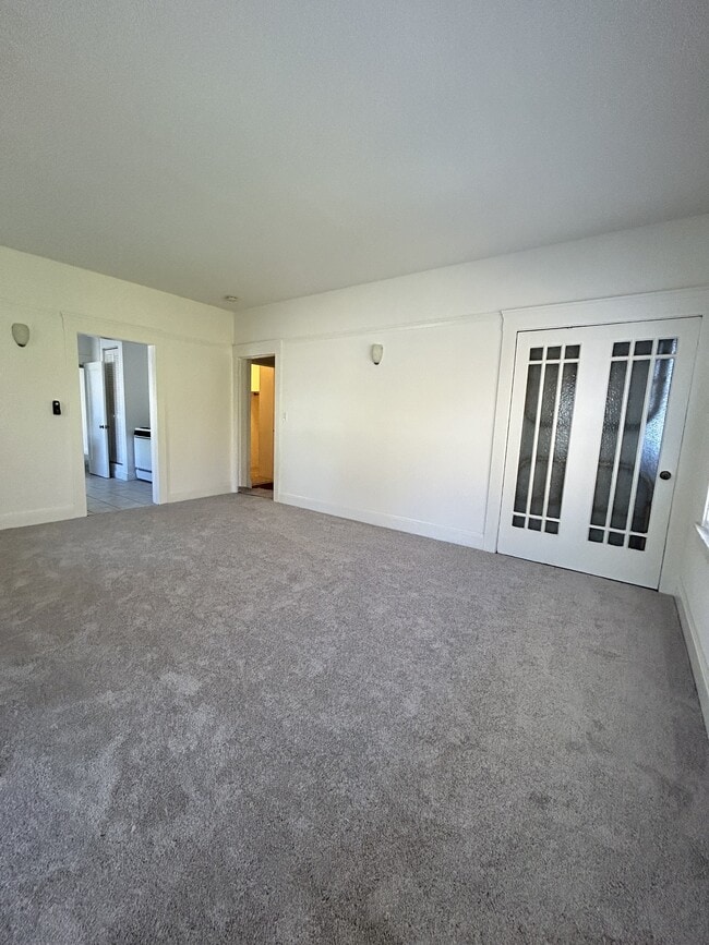 Photo - 1233 Castro St