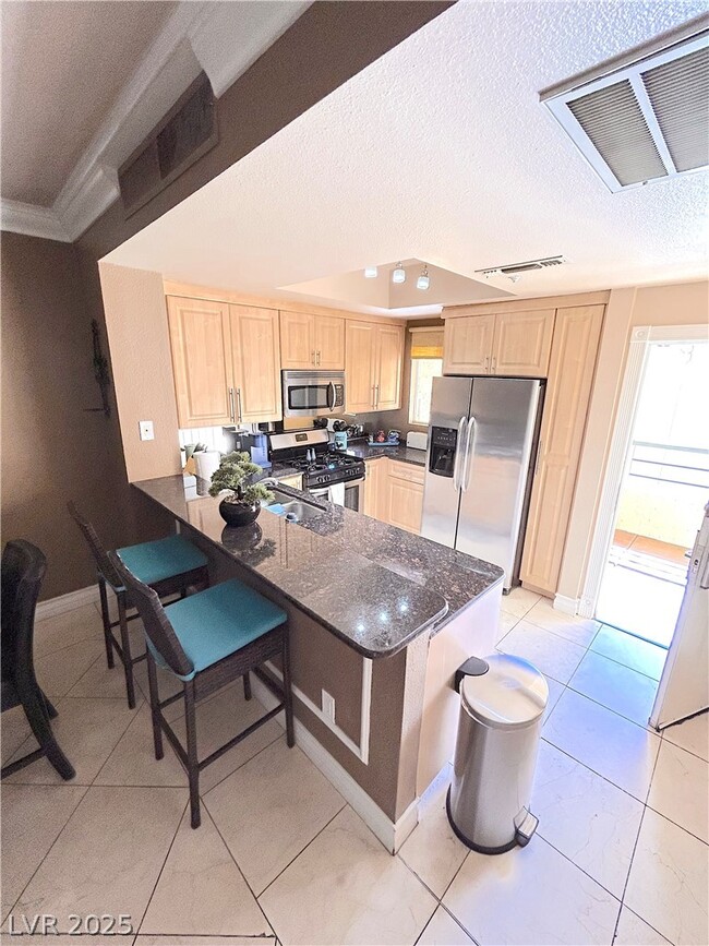 Building Photo - 210 E Flamingo Rd Unit 322