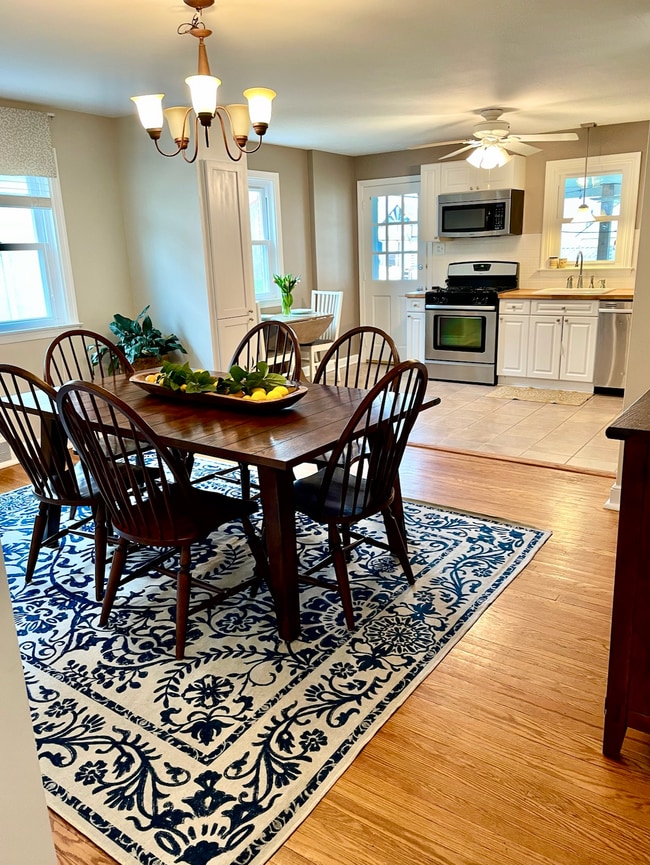 Photo - 2426 Chestnut Ave