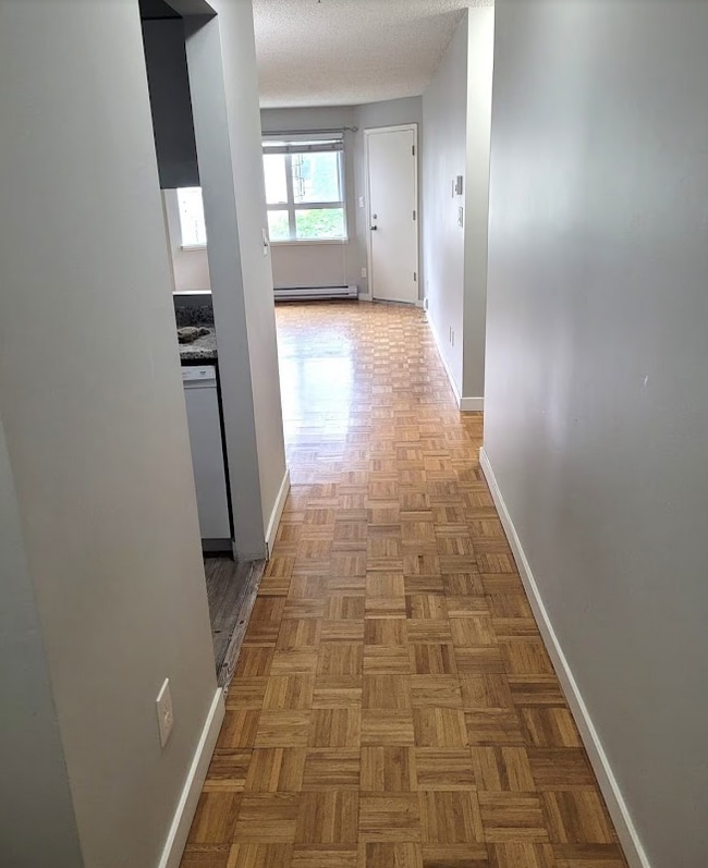 Photo - 921 Thurlow St Unit 402