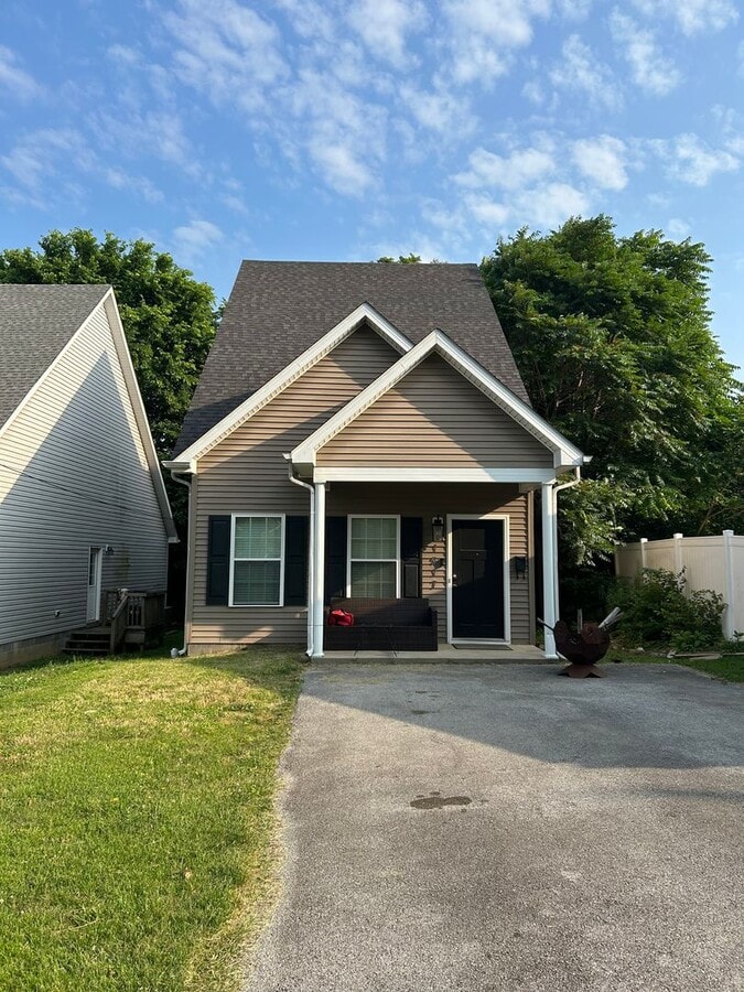 Photo - 1517 Kenton St House