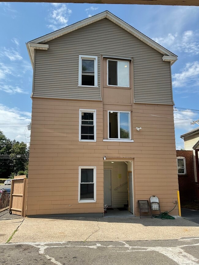 Photo - 1309 E Main St