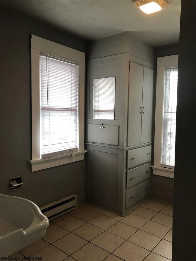 1106 Fennimore St Apartments Unit 1106 Fennimore Ave Fairmont, WV