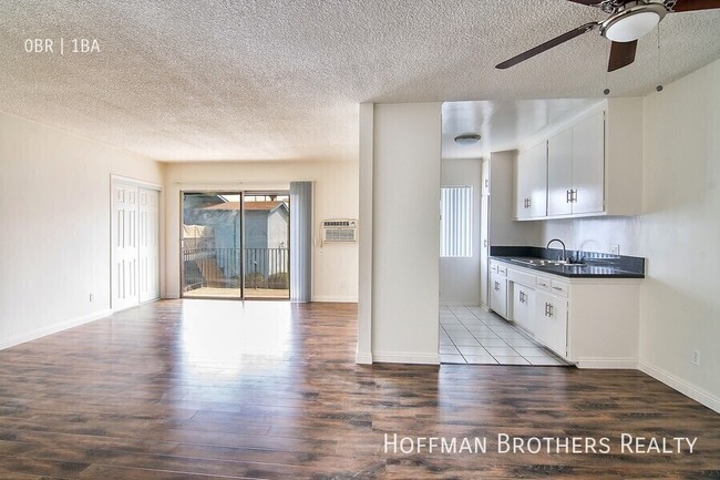 Photo - 8330 Willis Ave Unidad 14