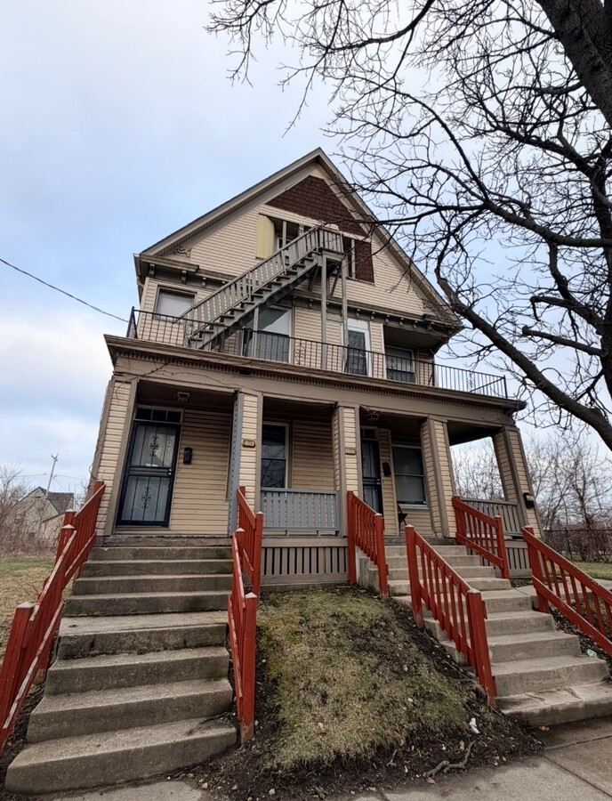 Photo - 2322-2324-2324 N 6th St
