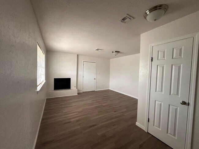 Photo - 6623 NW Denver Ave Unit A