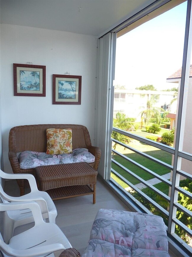 Photo - 4500 N Federal Hwy Unit 328D