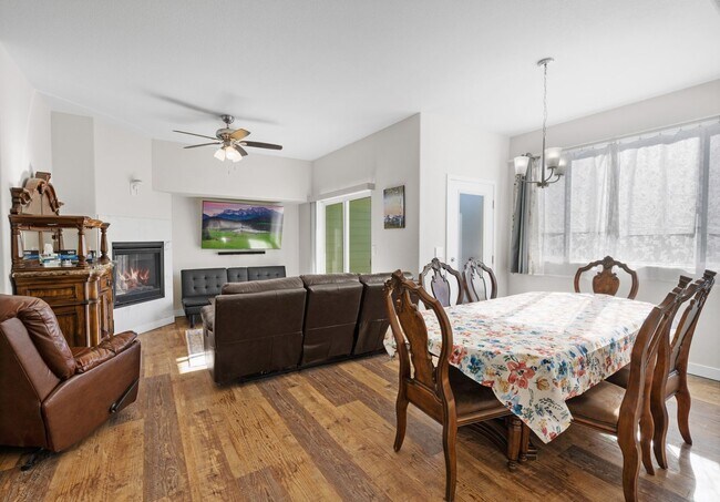 Photo - Great Location Woodland Park Townhome!