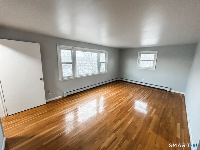 Photo - 1254 Reservoir Ave