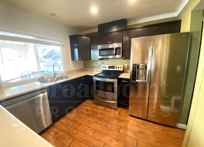 Photo - 470 Via Arboles