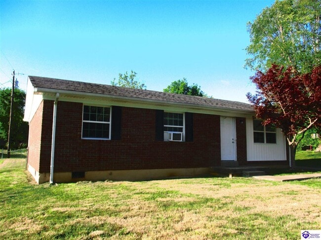 Building Photo - 102 Front 9 Dr