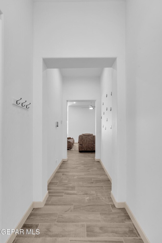 Photo - 12614 Amesbury Dr