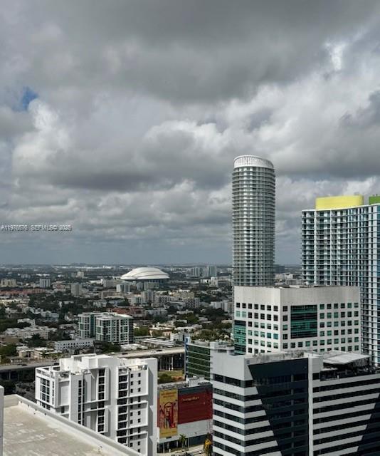 Building Photo - 55 SW 9th St Unit 3307