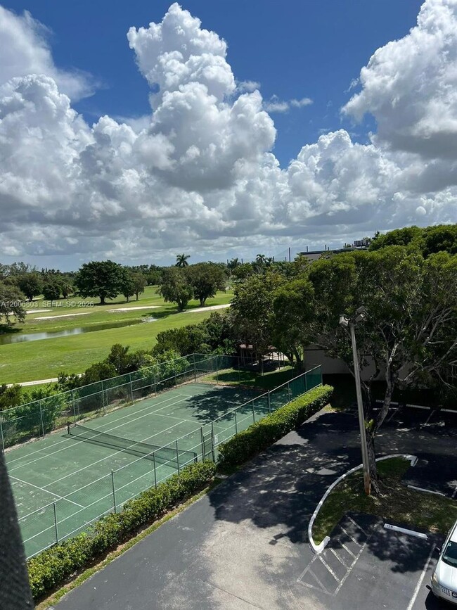 Building Photo - 7125 NW 186th St Unit B502