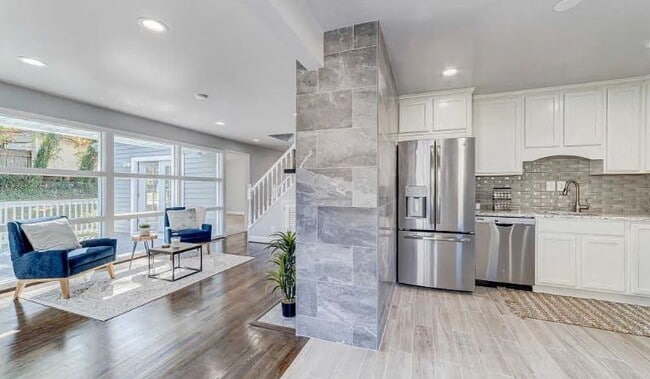 Photo - 5734 Crawford Dr