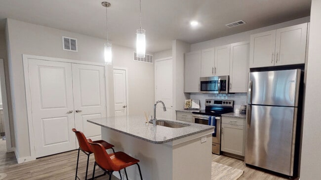 Photo - 2 Bed w/ $1,000 Gift Card + 6 Weeks Free —... Unit BATN