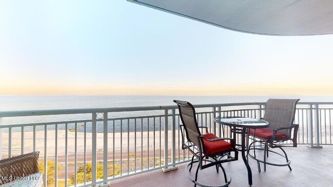 Building Photo - 2228 Beach Dr Unit 1002