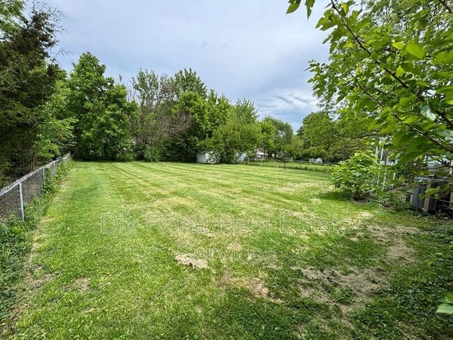 Photo - 580 Grandin Ave