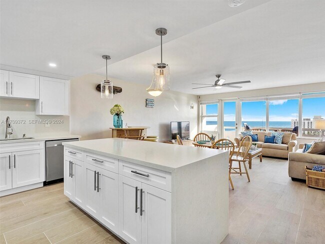 Photo - 3111 N Ocean Dr Unidad 1111