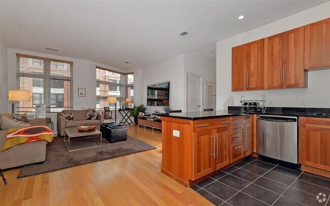 Building Photo - 1100 Adams St Unit 410 Rental