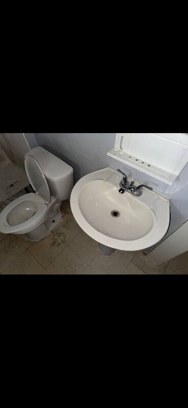 Photo - 24 2nd St SE