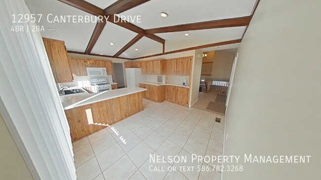 Photo - 12957 Canterbury Dr