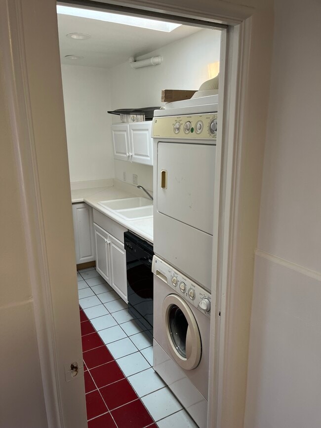 Cocina pequeña - 1111 Washington Ave Unidad 303