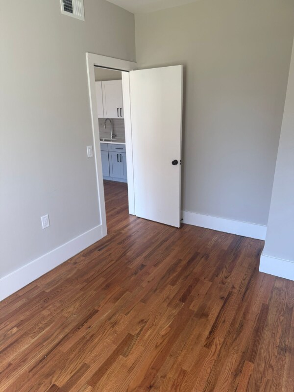 Photo - 501 W 7th St Unit 2BR