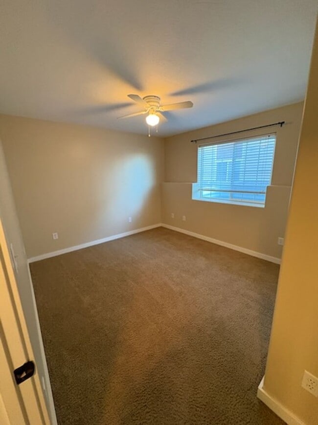 Photo - Condo for rent in Baxter Springs Unit 2