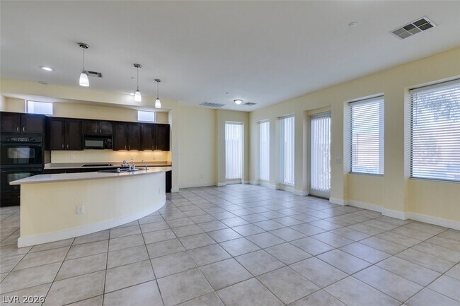 228 Frapuccino Ave
