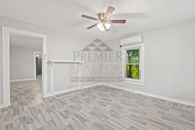 Photo - 608 32nd St
