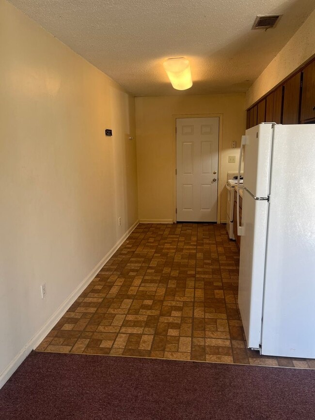 Photo - 2 Bed, 1 Bath Apartment Unit 116