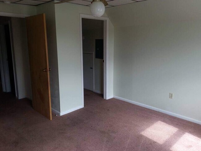 Photo - 205 E Main St Unit 205 E Main Street Apt 2