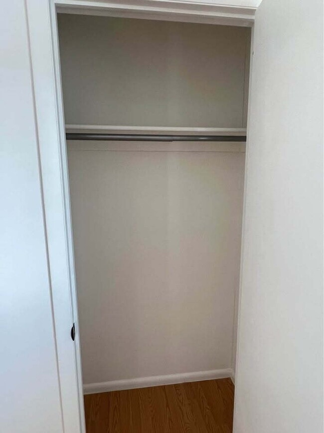 Photo - "Private Room with a shared bathroom (1 other room) locate in the Heart of Washington, UT!" Unit Room 1