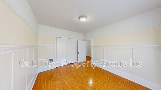 Photo - 547 24th St