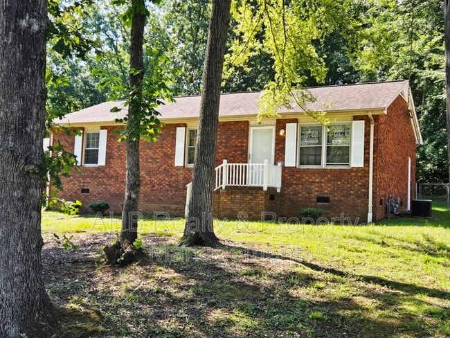 Photo - 704 S Broad St