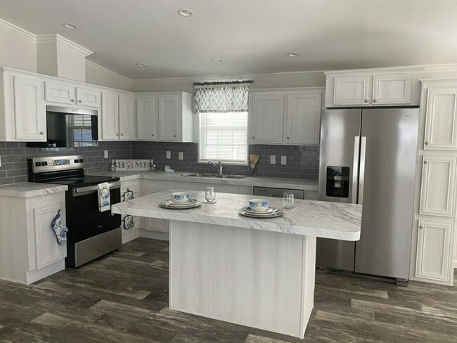 Building Photo - 321 Queen Mary Loop Rental