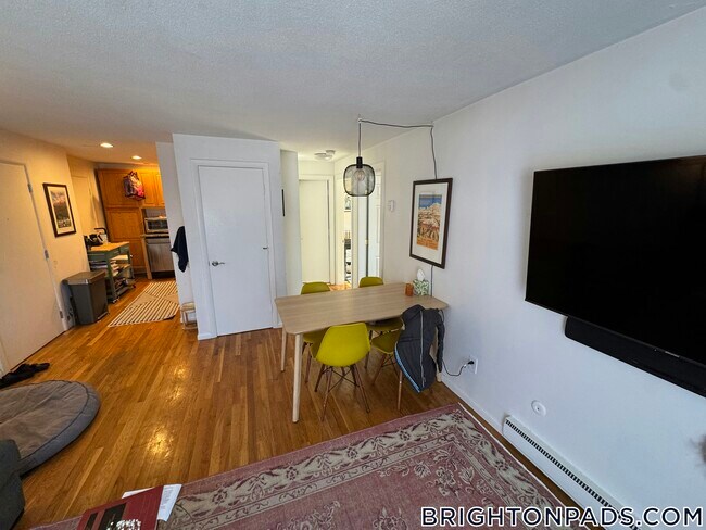 Photo - 15 Euston Rd Unit 16
