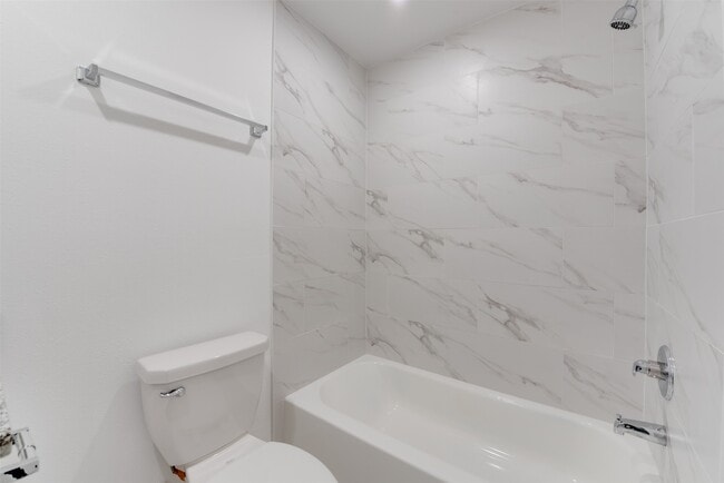 Photo - 8126 Sterlingshire St