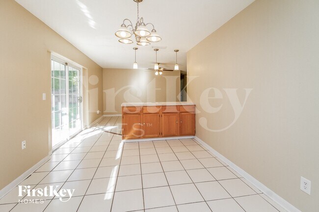 Photo - 2720 Erin Rd