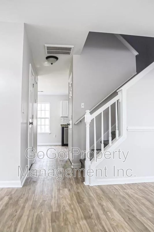 105 Fairview Lake Way
